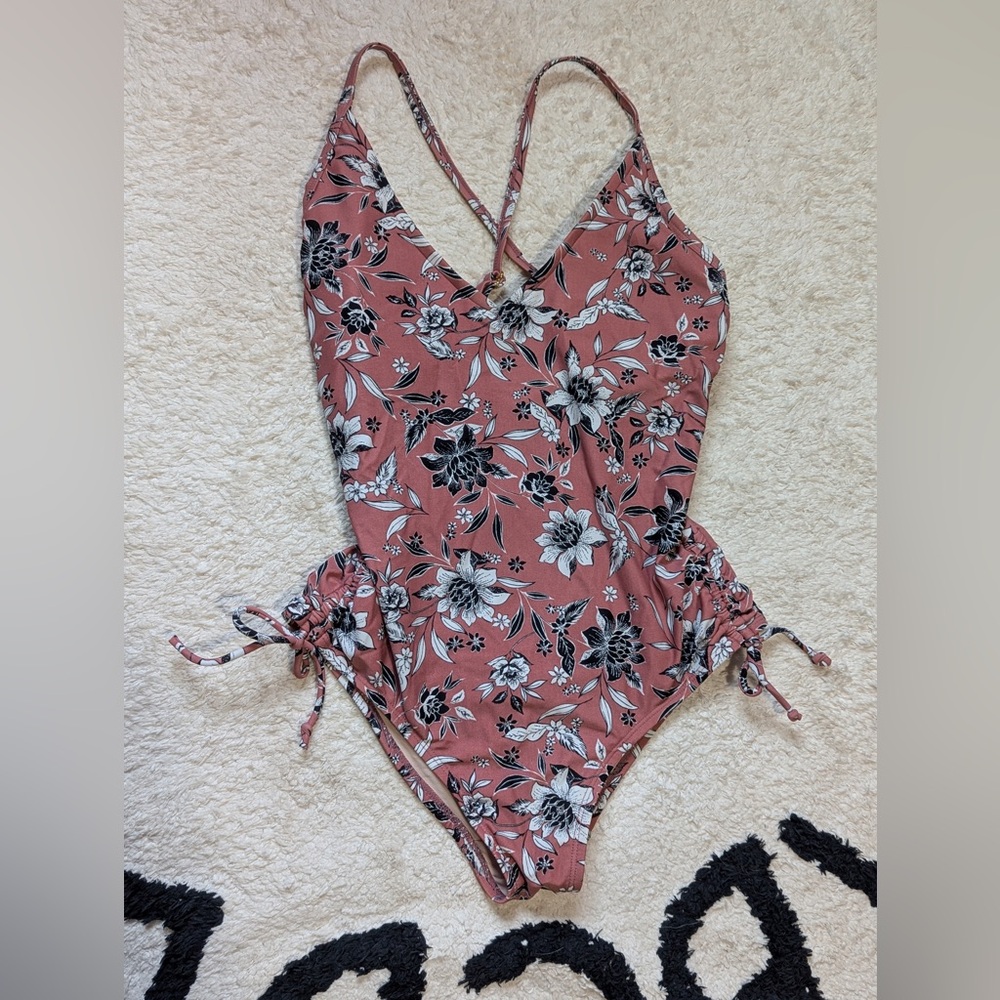 Kona Sol One Piece Swimsuit